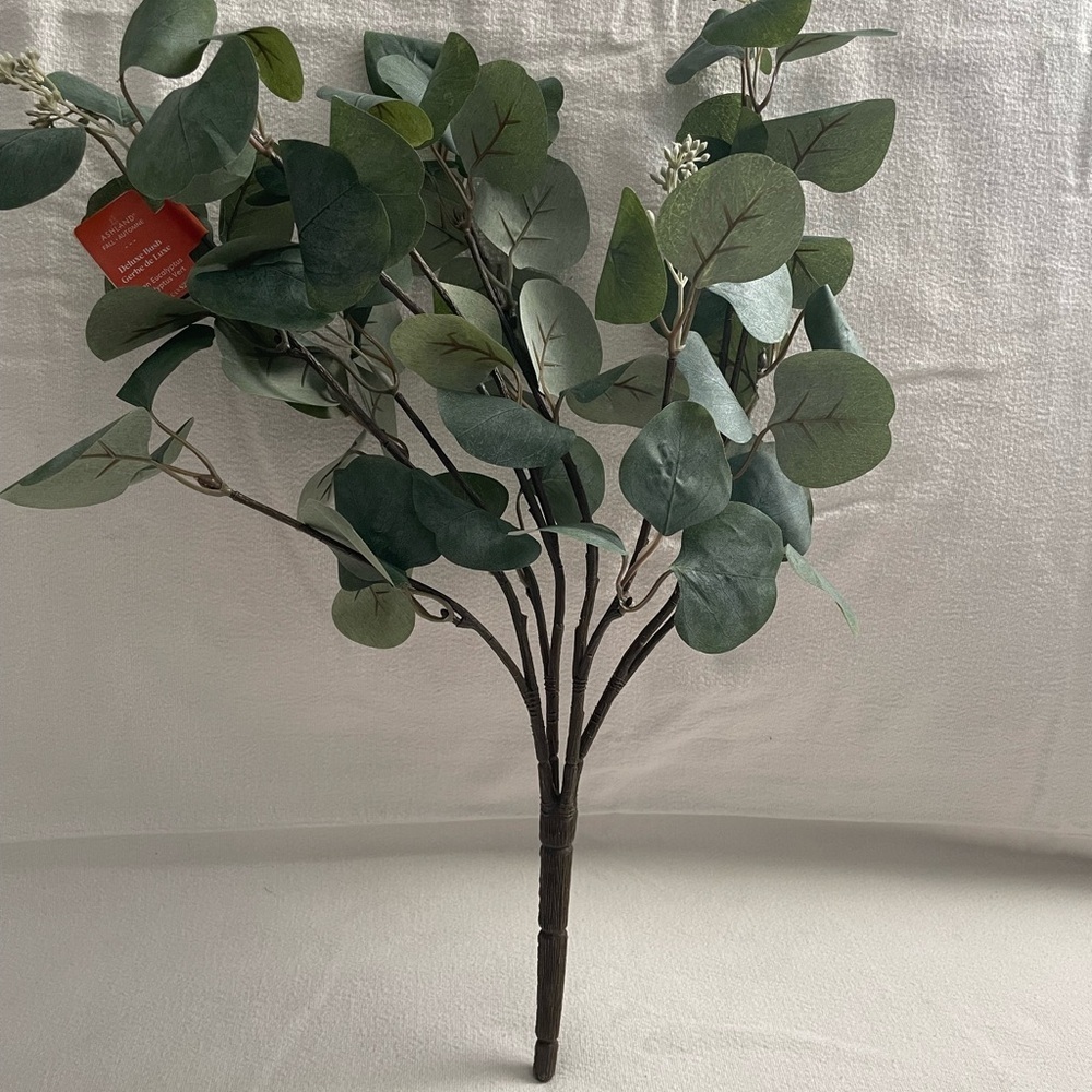 NWT Ashland Artificial Floral Arrangement with Red and Green Accents - Picture 5 of 15